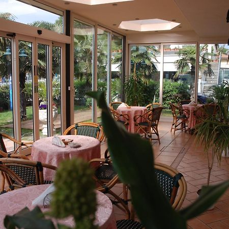 Hotel Residence Veliero Риччоне Экстерьер фото