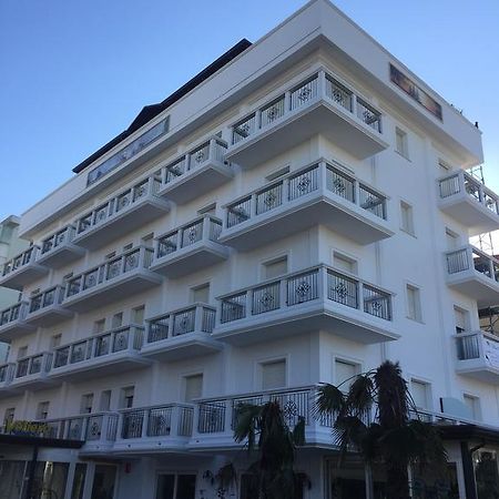 Hotel Residence Veliero Риччоне Экстерьер фото