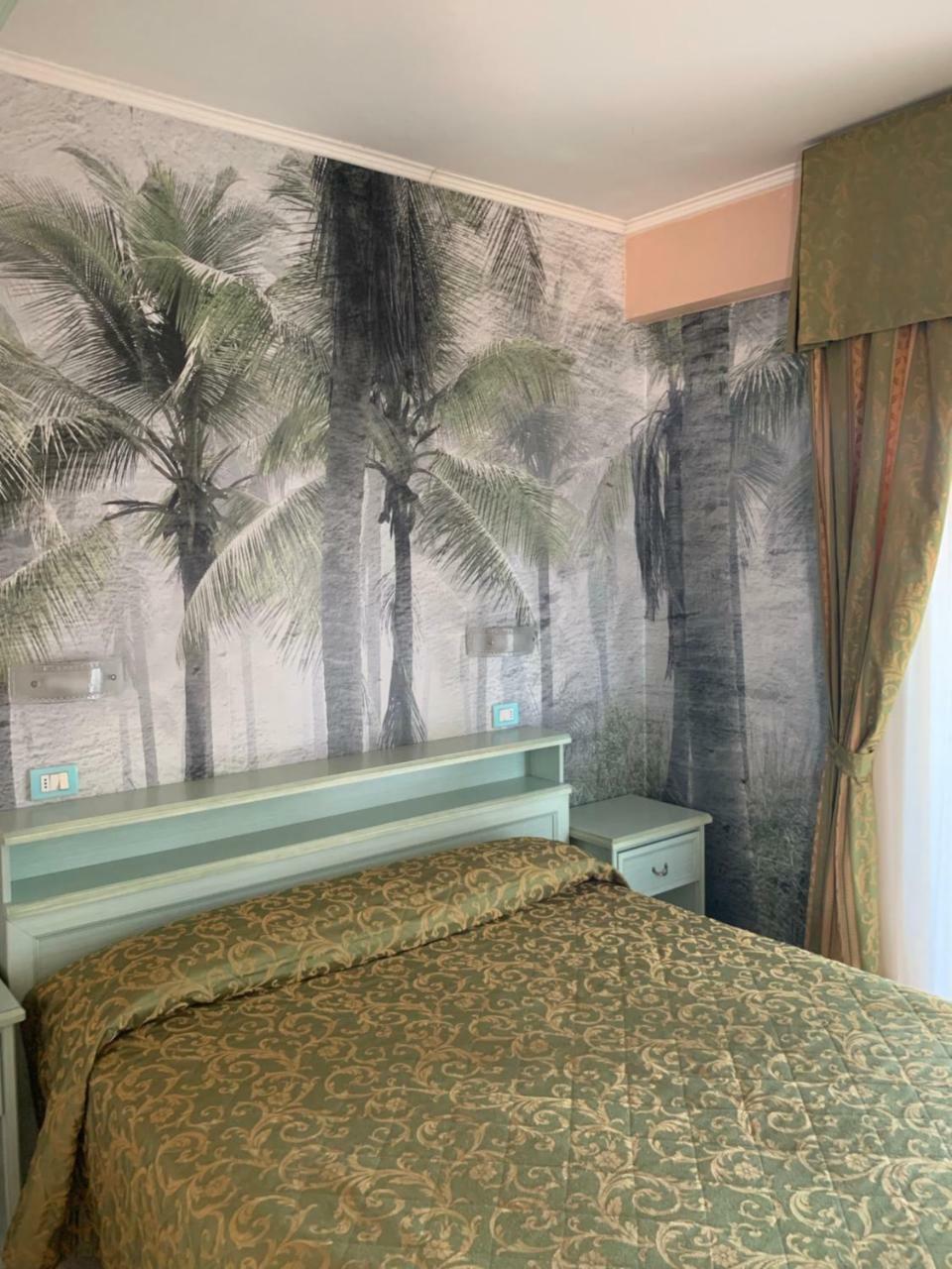 Hotel Residence Veliero Риччоне Экстерьер фото